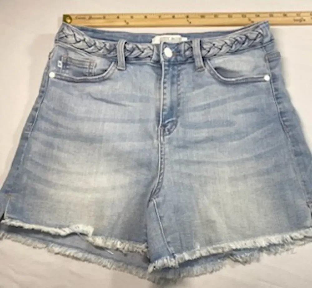 Judy Blue Light Wash Denim Shorts Braided Waistband Pink Stitching Medium